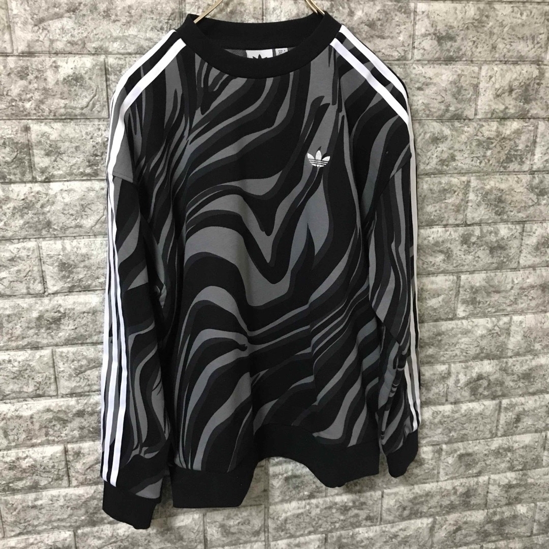 Originals（adidas）(オリジナルス)のadidas origimals☆ゼブラ柄☆スウェット☆レディース　M レディースのトップス(トレーナー/スウェット)の商品写真