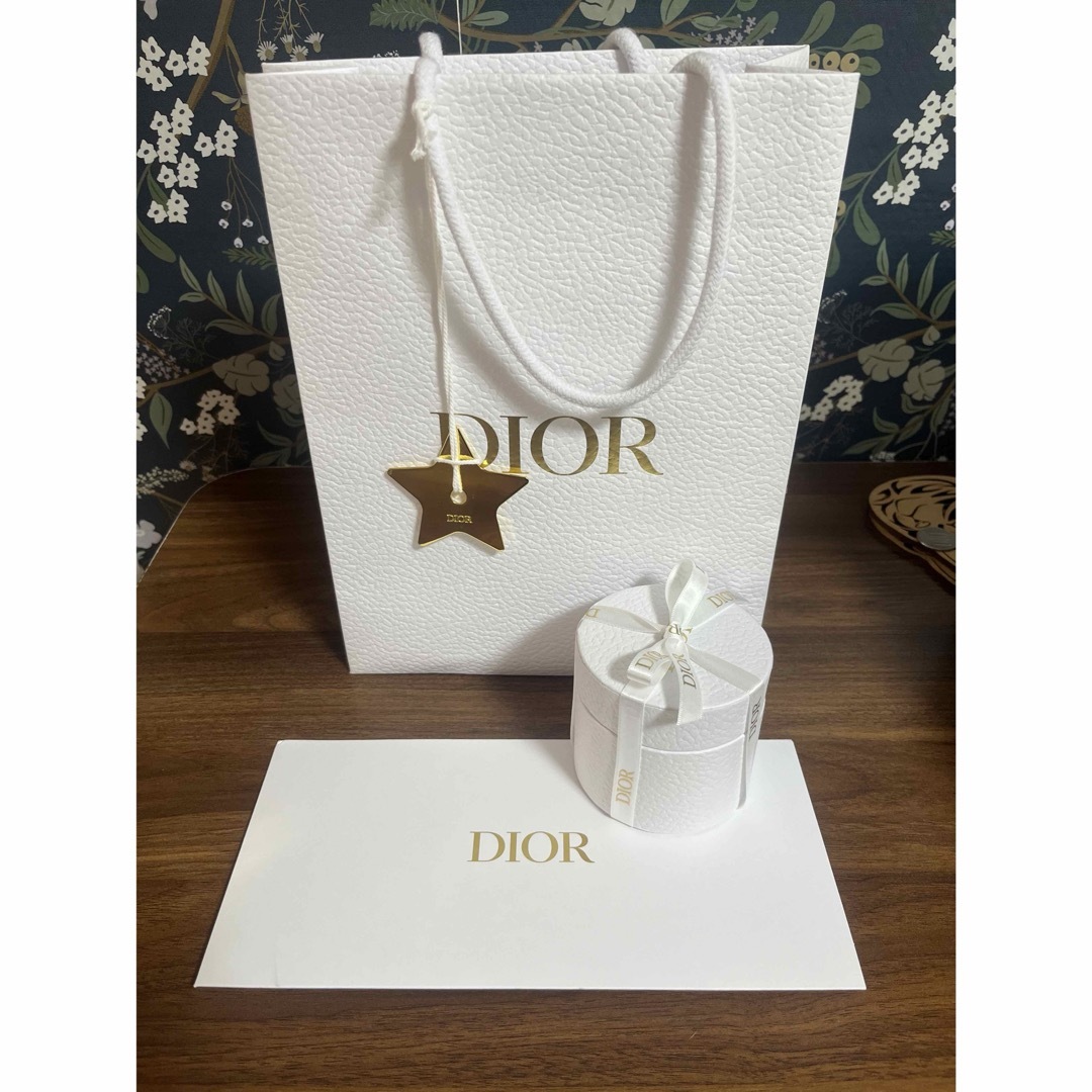 Dior(ディオール)のDiorミッツァスカーフ　新品 レディースのファッション小物(バンダナ/スカーフ)の商品写真