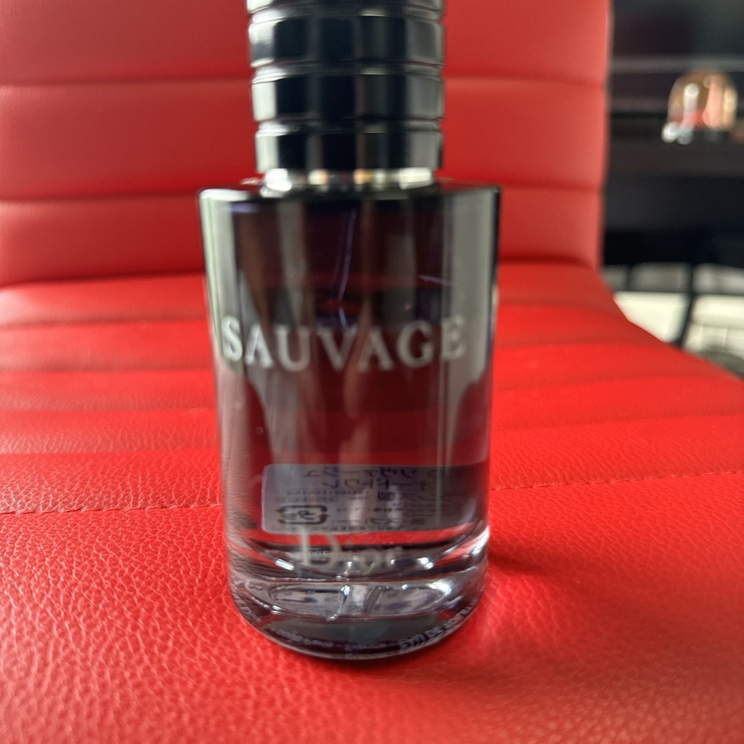 Dior(ディオール)のDIOR SAUVAGE 60ml オードトワレ コスメ/美容の香水(香水(男性用))の商品写真