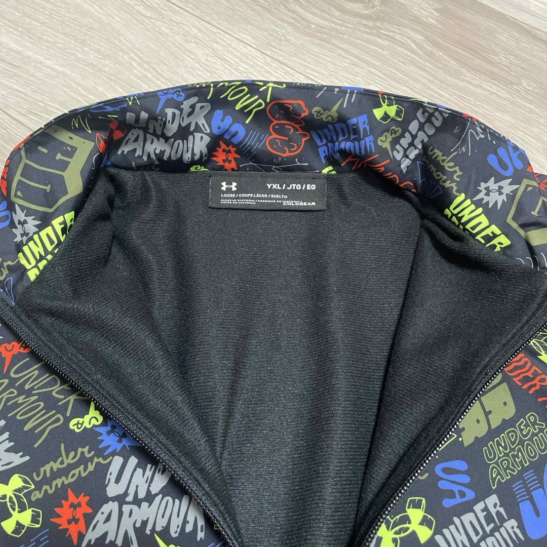 UNDER ARMOUR(アンダーアーマー)のアンダーアーマー　ウインドブレーカー キッズ/ベビー/マタニティのキッズ服男の子用(90cm~)(ジャケット/上着)の商品写真