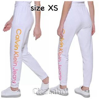 カルバンクライン(Calvin Klein)の【新品】カルバンクライン ロゴ ジョガーパンツ ホワイト XS (ルームウェア)