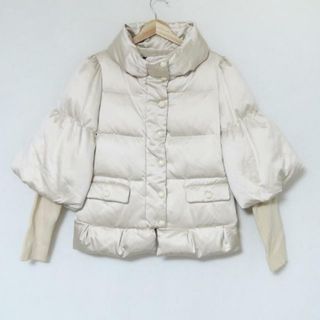 トゥービーシック(TO BE CHIC)のTO BE CHIC(トゥービーシック) ダウンジャケット サイズ40 M レディース美品  - ベージュ 長袖/ショート丈/袖ニット部分着脱可/冬(ダウンジャケット)