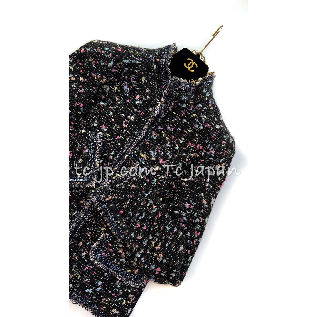CHANEL - シャネル スーツ CHANEL ブラック マルチ ウール CHANEL - シャネル スーツ CHANEL ブラック マルチ ウール