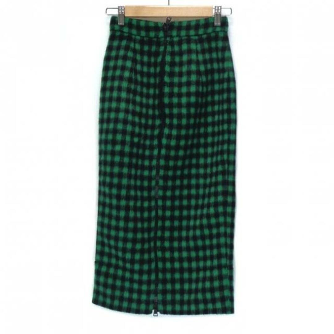 N°21(ヌメロヴェントゥーノ)のN゜21(ヌメロ ヴェントゥーノ) ロングスカート サイズ36 S レディース - 黒×グリーン チェック柄/ジップアップ レディースのスカート(ロングスカート)の商品写真