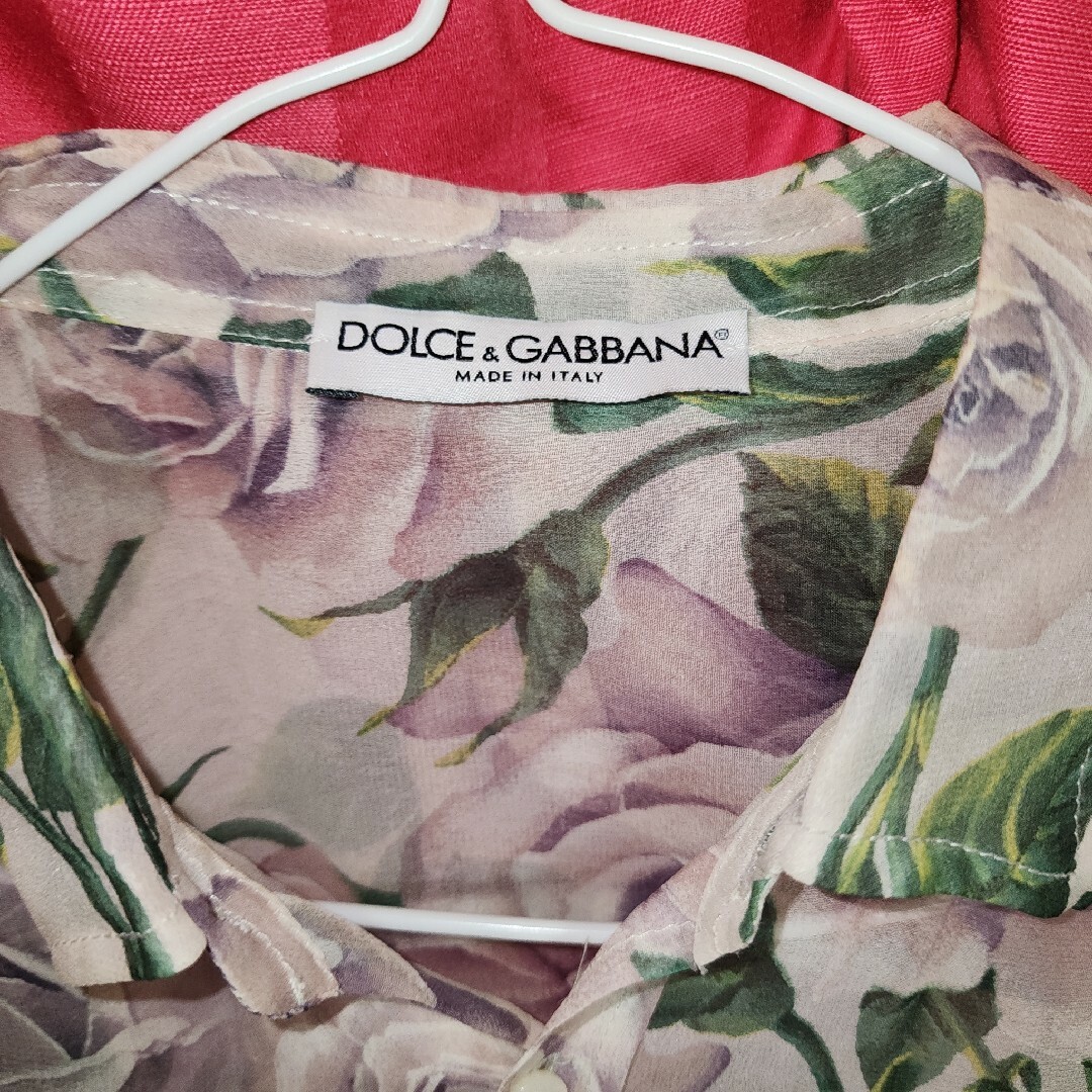 DOLCE&GABBANA(ドルチェアンドガッバーナ)のDOLCE&GABBANA シルク100% フローラル総柄シャツ　シルクシャツ レディースのトップス(シャツ/ブラウス(長袖/七分))の商品写真