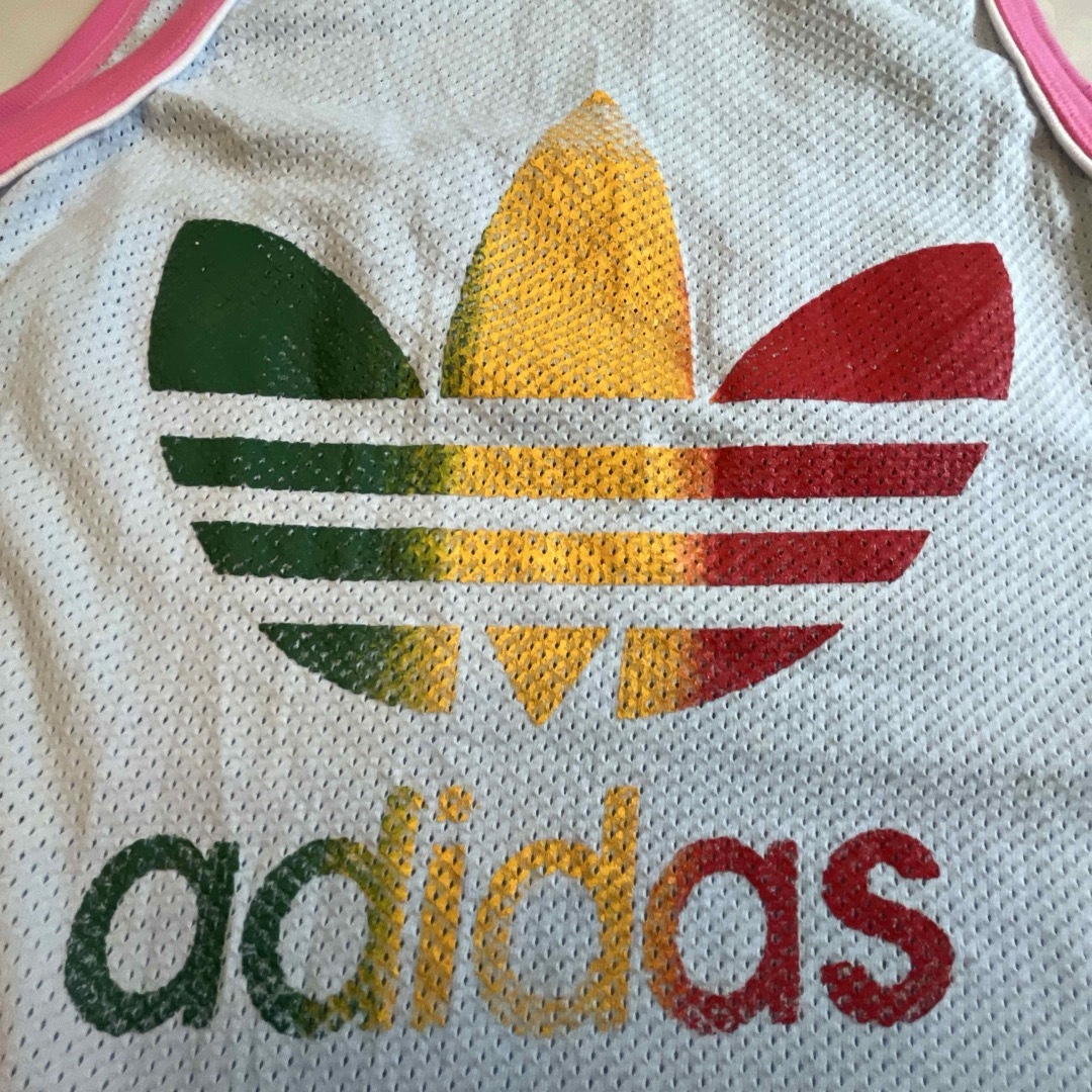 adidas(アディダス)のアディダス タンクトップ ノースリーブTシャツ ユニフォーム トレフォイル　ロゴ スポーツ/アウトドアのトレーニング/エクササイズ(トレーニング用品)の商品写真