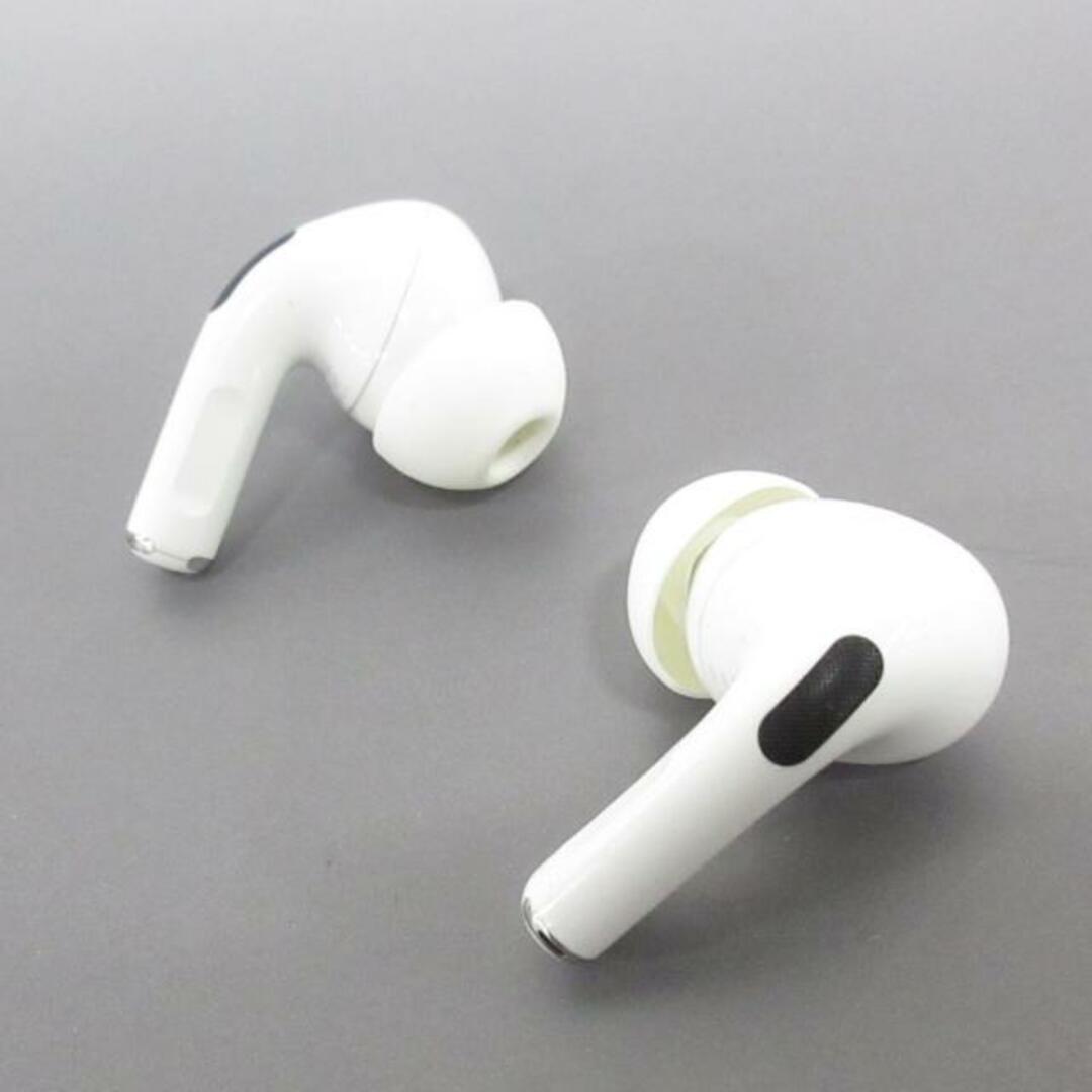 Apple(アップル)のApple(アップル) 小物 AirPods Pro(第1世代)/ AirPods Pro 充電ケース A2083とA2084 / A2190 白 ワイヤレスイヤフォン/充電ケース シリコン×ニッケル レディースのファッション小物(その他)の商品写真