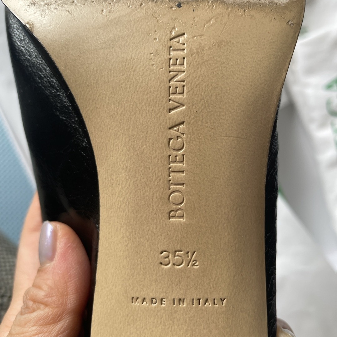 Bottega Veneta(ボッテガヴェネタ)の【正規品】BOTTEGA VENETA スクエアサンダル　ミュール レディースの靴/シューズ(サンダル)の商品写真