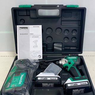 マキタ(Makita)の♭♭MAKITA マキタ 充電式インパクトドライバ　充電器・充電池2個・ケース付 MTD002DSAX(その他)