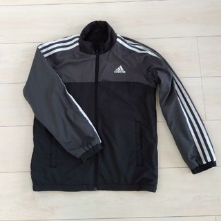 アディダス(adidas)のアディダス　adidas　140　キッズ　上着　ウインドブレーカー(ジャケット/上着)