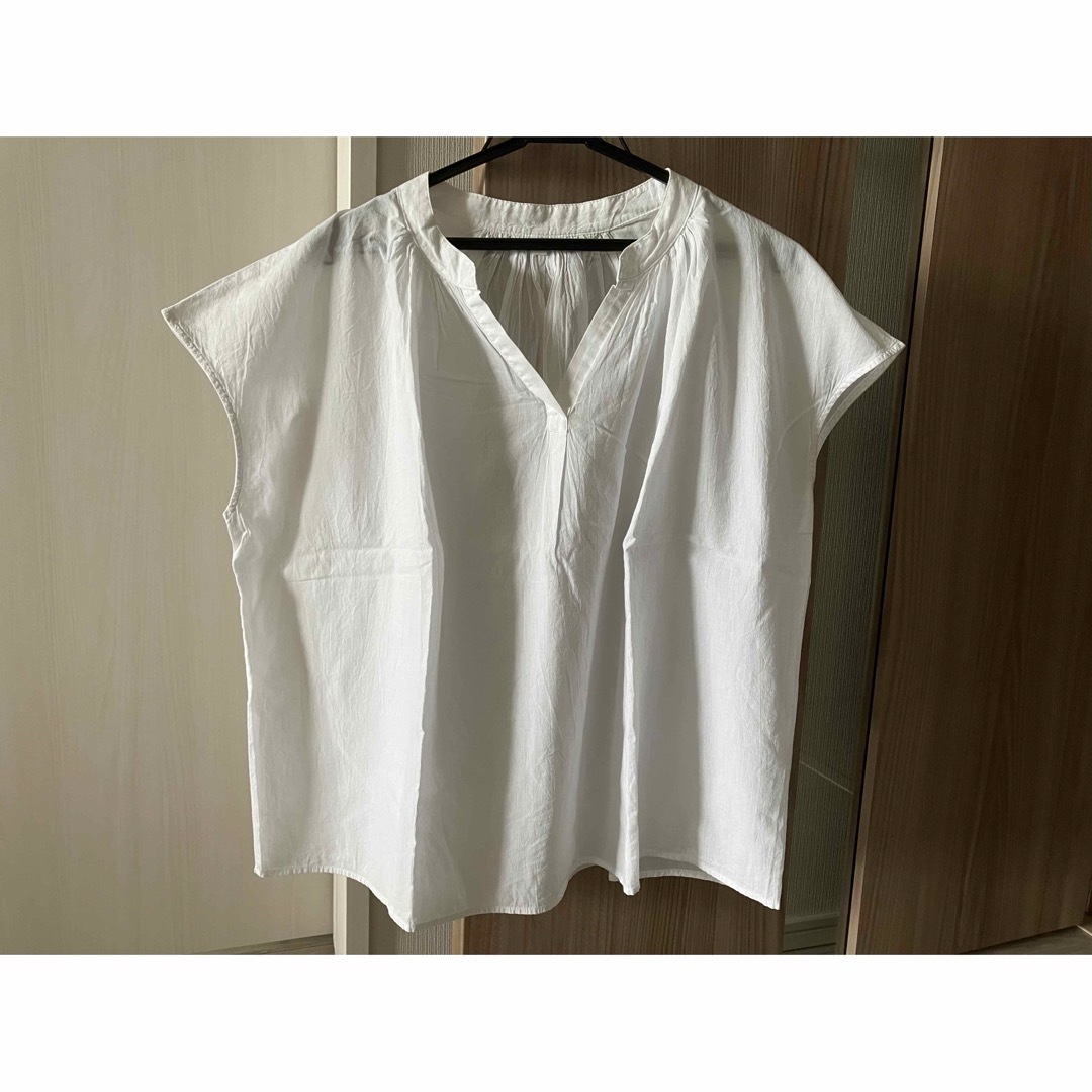 MUJI (無印良品)(ムジルシリョウヒン)の無印良品  シャツ  ブラウス  白  ホワイト レディースのトップス(Tシャツ(半袖/袖なし))の商品写真