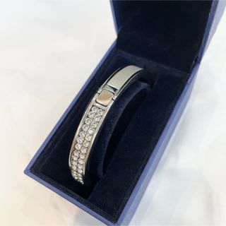 スワロフスキー(SWAROVSKI)の♪ スワロフスキー バングル ブレスレット ♪(ブレスレット/バングル)