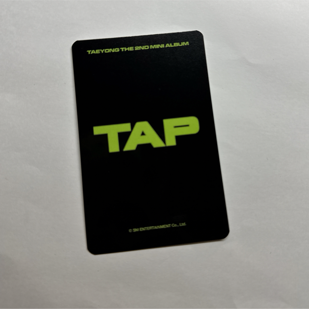 NCT(エヌシーティー)のNCT テヨン TAP MUSICART ショップ限定トレカ 2枚セット エンタメ/ホビーのタレントグッズ(アイドルグッズ)の商品写真