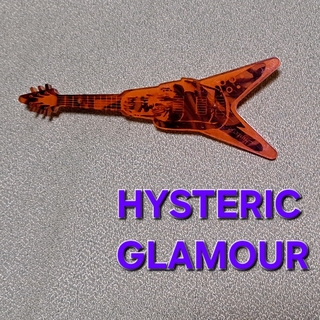ヒステリックグラマー(HYSTERIC GLAMOUR)のHYSTERIC GLAMOURバッチギターブローチ茶系(ブローチ/コサージュ)