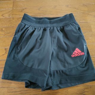 アディダス(adidas)のアディダス　ショートパンツ　140(パンツ/スパッツ)