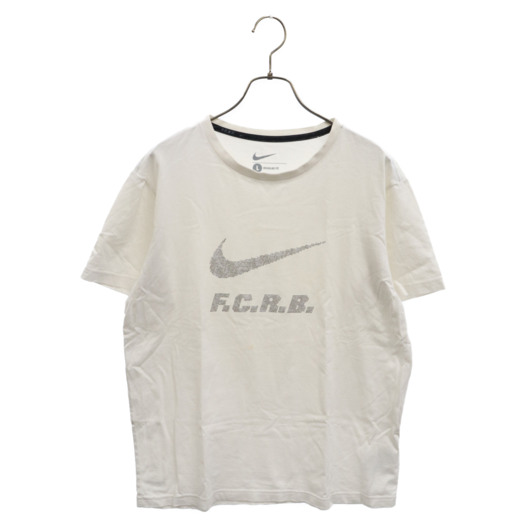 F.C.R.B.(エフシーアールビー)のF.C.R.B./F.C.Real Bristol/FCRB エフシーアールビー/エフシーレアルブリストル ×NIKE Rhinestone White T-Shirt 707783-100 ナイキ ラインストーン 半袖Tシャツ ホワイト メンズのトップス(Tシャツ/カットソー(半袖/袖なし))の商品写真