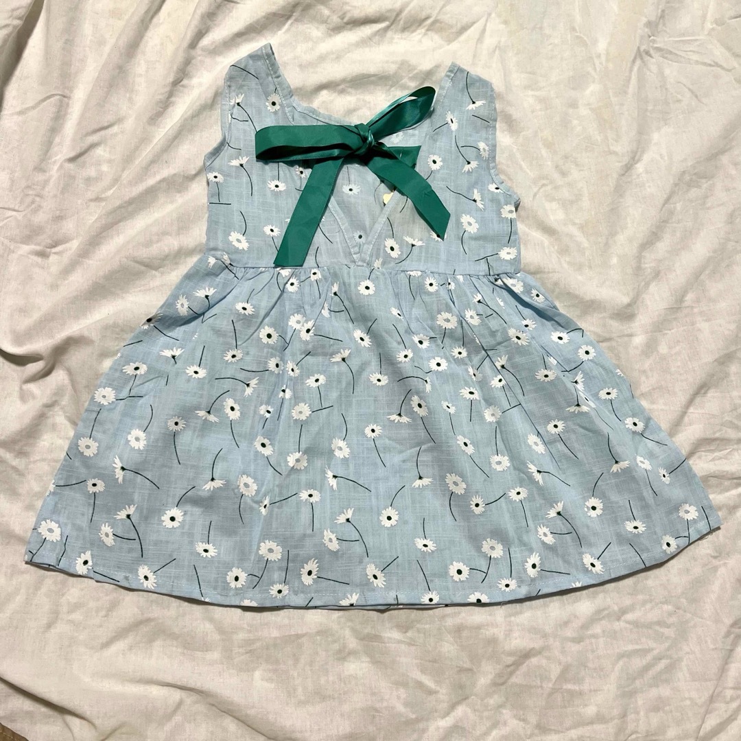 新品♡未使用♡タグ付き♡花柄ワンピース♡送料込み キッズ/ベビー/マタニティのキッズ服女の子用(90cm~)(ワンピース)の商品写真