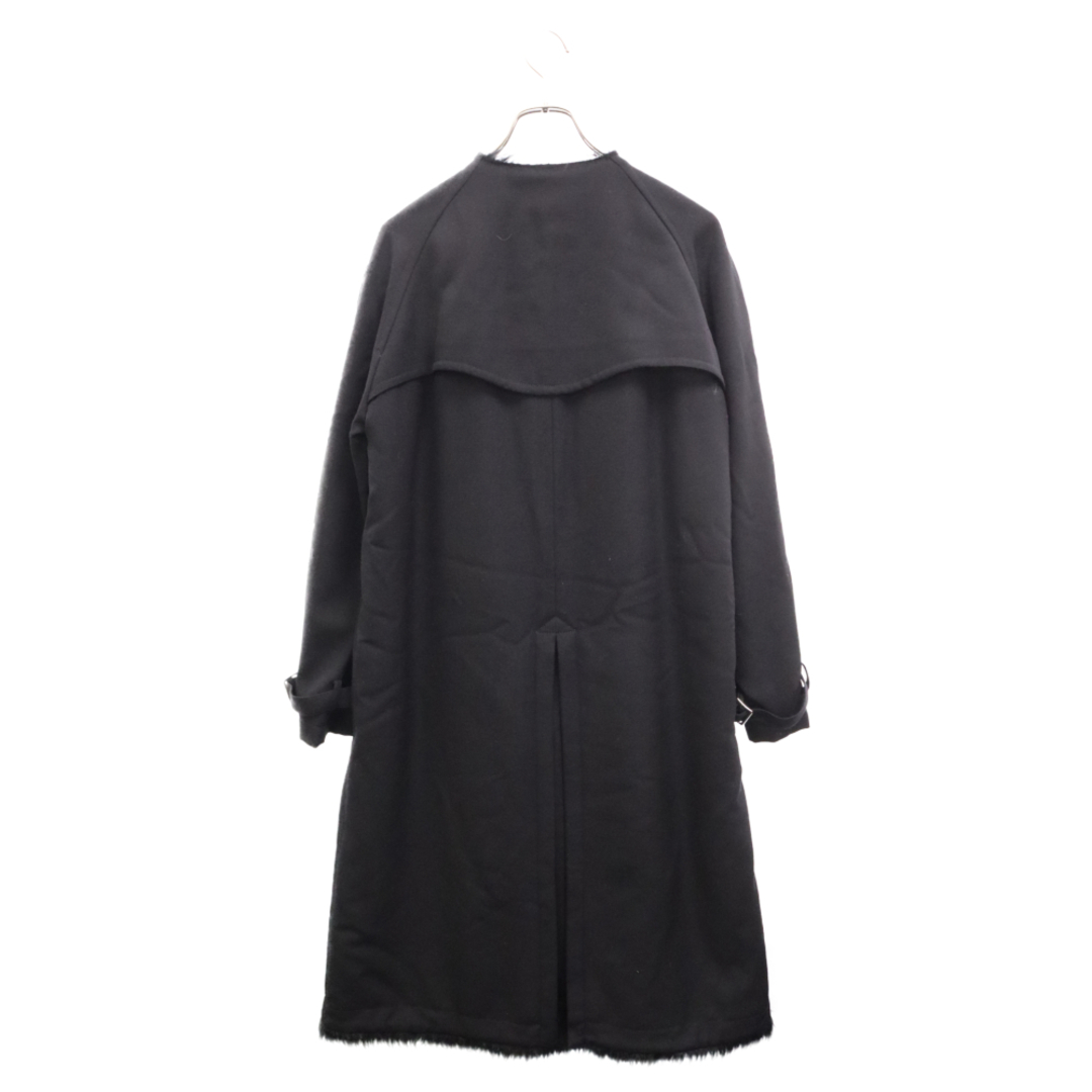 COMME des GARCONS HOMME PLUS(コムデギャルソンオムプリュス)のCOMME des GARCONS HOMME PLUS コムデギャルソンオムプリュス 23AW ノーカラー ダブルブレスト フェイクファー コート ブラックPL-C005 メンズのジャケット/アウター(フライトジャケット)の商品写真