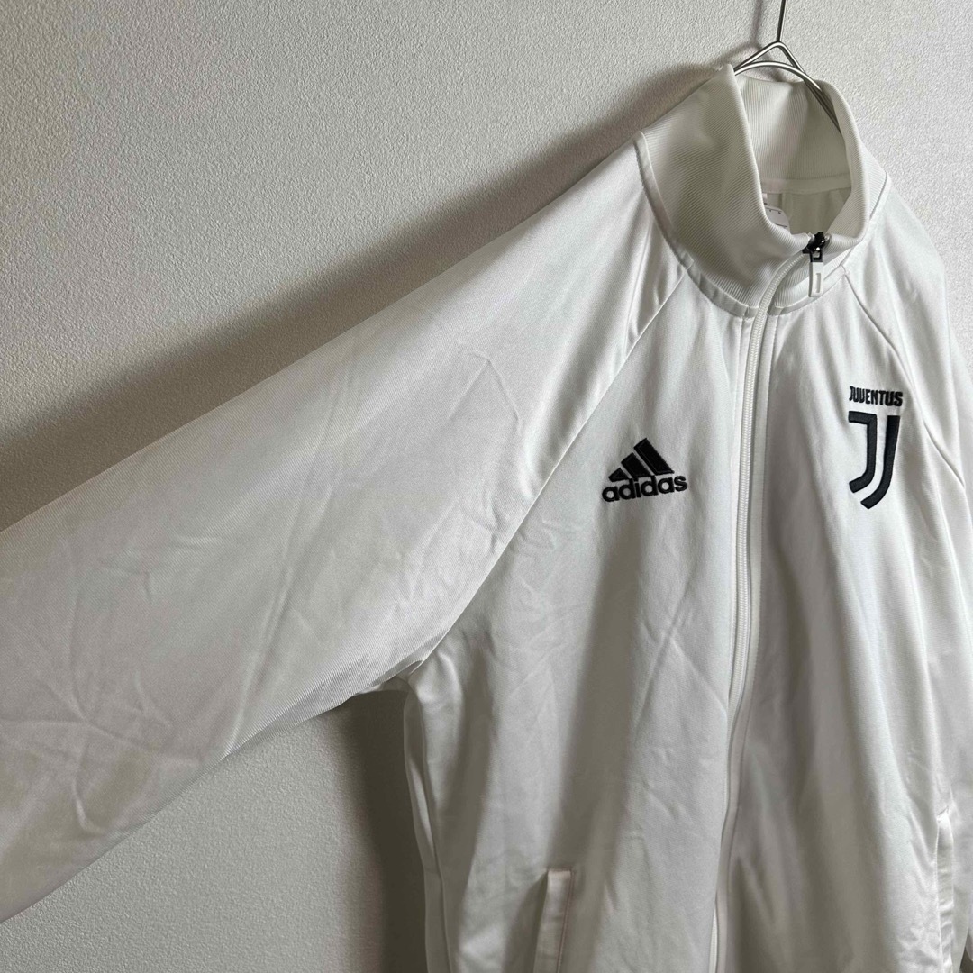 adidas(アディダス)の☆【希少サイズ】アディダス　ジャージ　ユベントス　3XL イタリア　セリエA 白 メンズのトップス(ジャージ)の商品写真