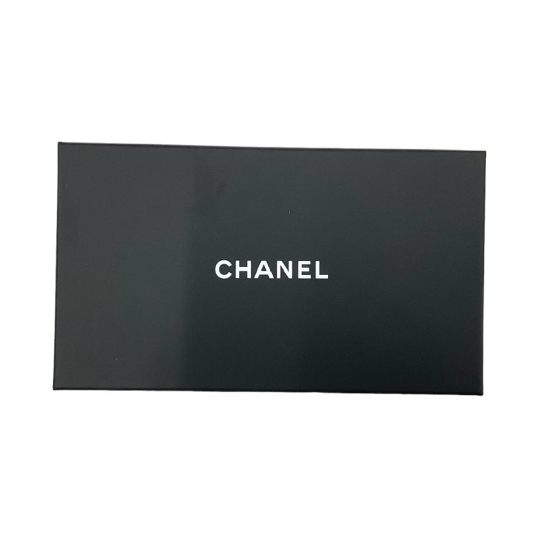 CHANEL(シャネル)のシャネル CHANEL 携帯・スマホアクセサリー キャビアスキン ブラック ゴールド スマホケース iPhoneケース ココマーク マトラッセ チェーン スマホ/家電/カメラのスマホアクセサリー(iPhoneケース)の商品写真