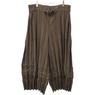 イッセイミヤケ(ISSEY MIYAKE)のme ISSEY MIYAKE ミーイッセイ ミヤケ 23AW CUBE PLEATS BOTTOMS フェイクスウェードキューブプリーツパンツ MI33FF672 ブラウン F(その他)