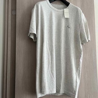アバクロンビーアンドフィッチ(Abercrombie&Fitch)の新品　Abercrombie &Fitch(Tシャツ/カットソー(半袖/袖なし))