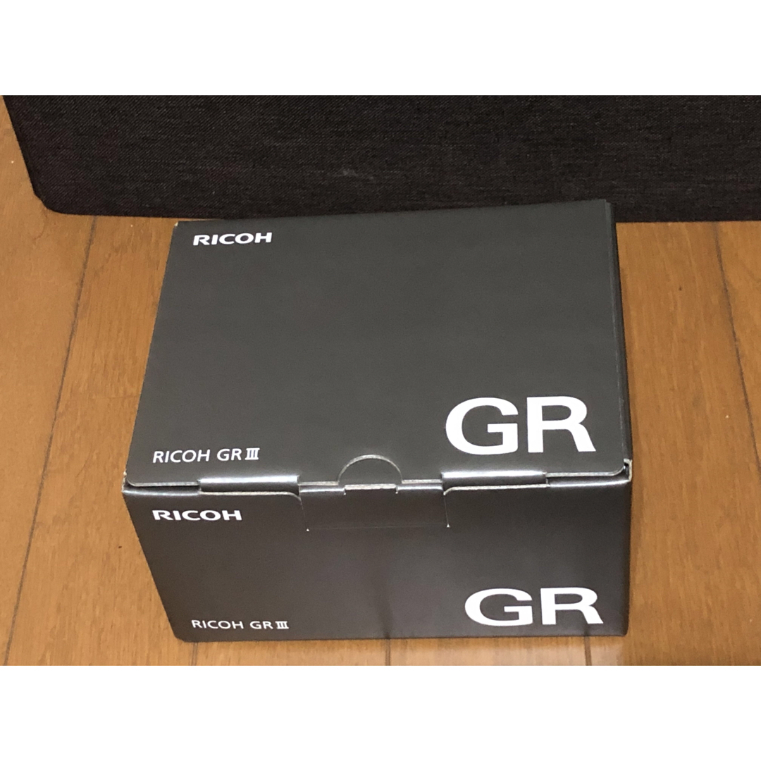 RICOH(リコー)のRICOH GR III【新品】 スマホ/家電/カメラのカメラ(コンパクトデジタルカメラ)の商品写真