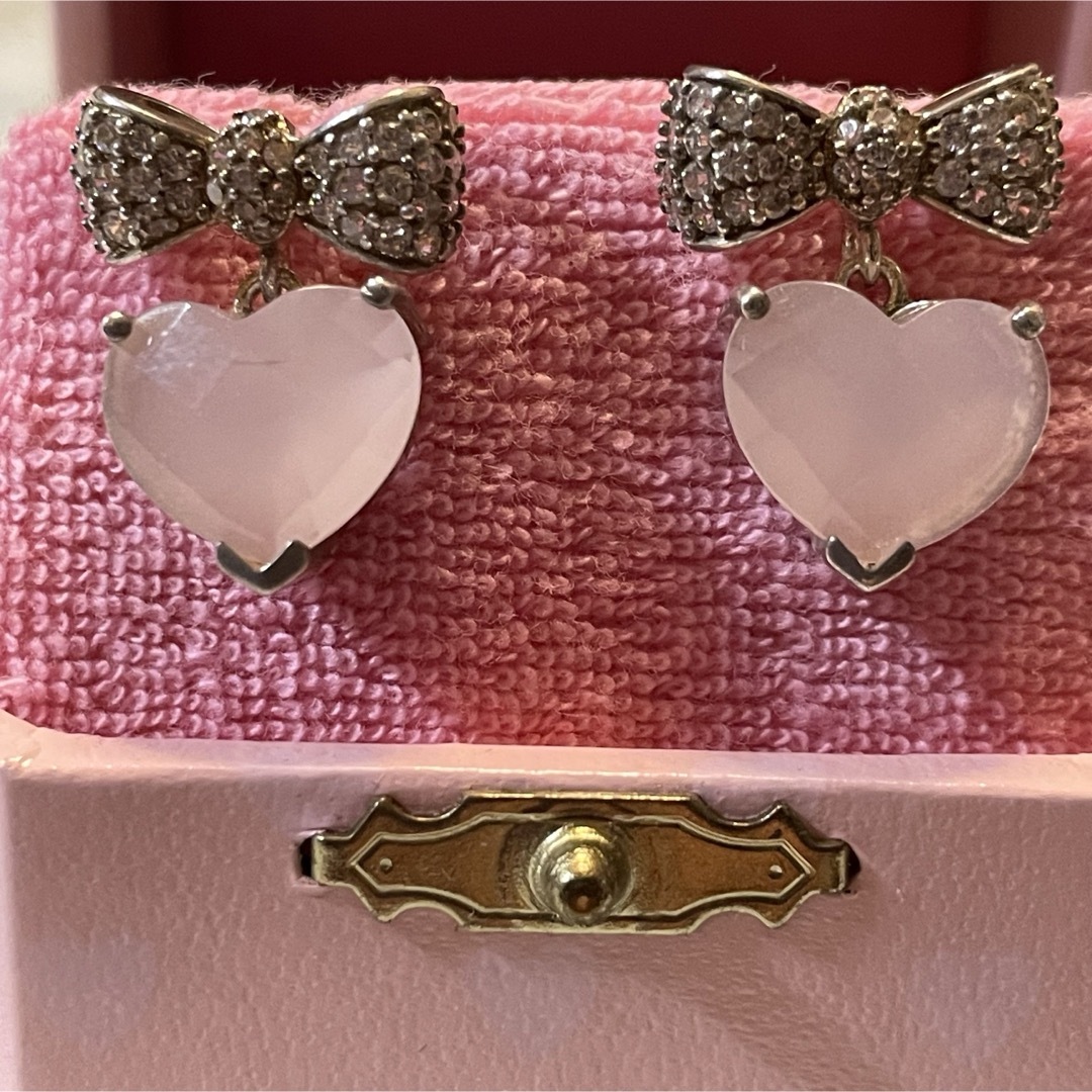 Folli Follie(フォリフォリ)のFolli Follie ハートリボン３点セット ネックレス、ピアス、リング レディースのアクセサリー(ネックレス)の商品写真