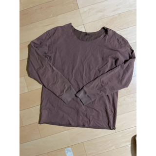 ユニクロ(UNIQLO)のユニクロ　ブラウン　メンズヒートテッククルーネックT ブラウン(Tシャツ/カットソー(七分/長袖))