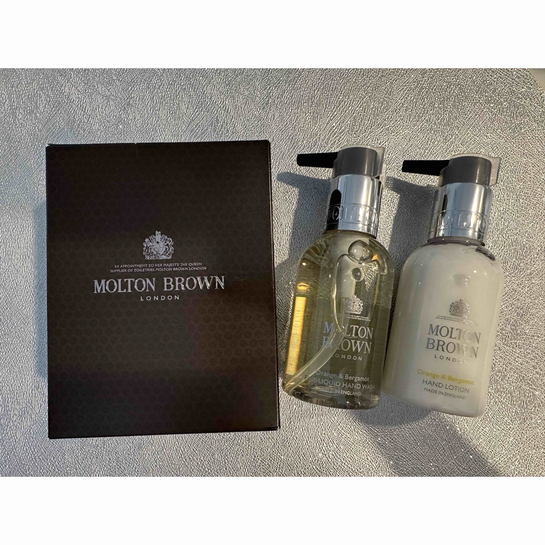 MOLTON BROWN(モルトンブラウン)のMOLTON BROWN オレンジ＆ベルガモットハンドコレクション コスメ/美容のボディケア(ハンドクリーム)の商品写真