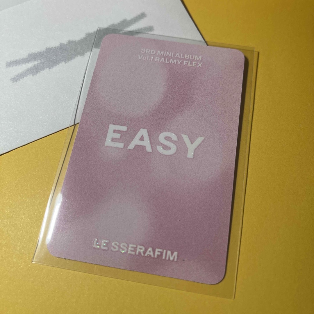LE SSERAFIM(ルセラフィム)のLESSERAFIM easy ウンチェ vol.1 封入 トレカ エンタメ/ホビーのCD(K-POP/アジア)の商品写真