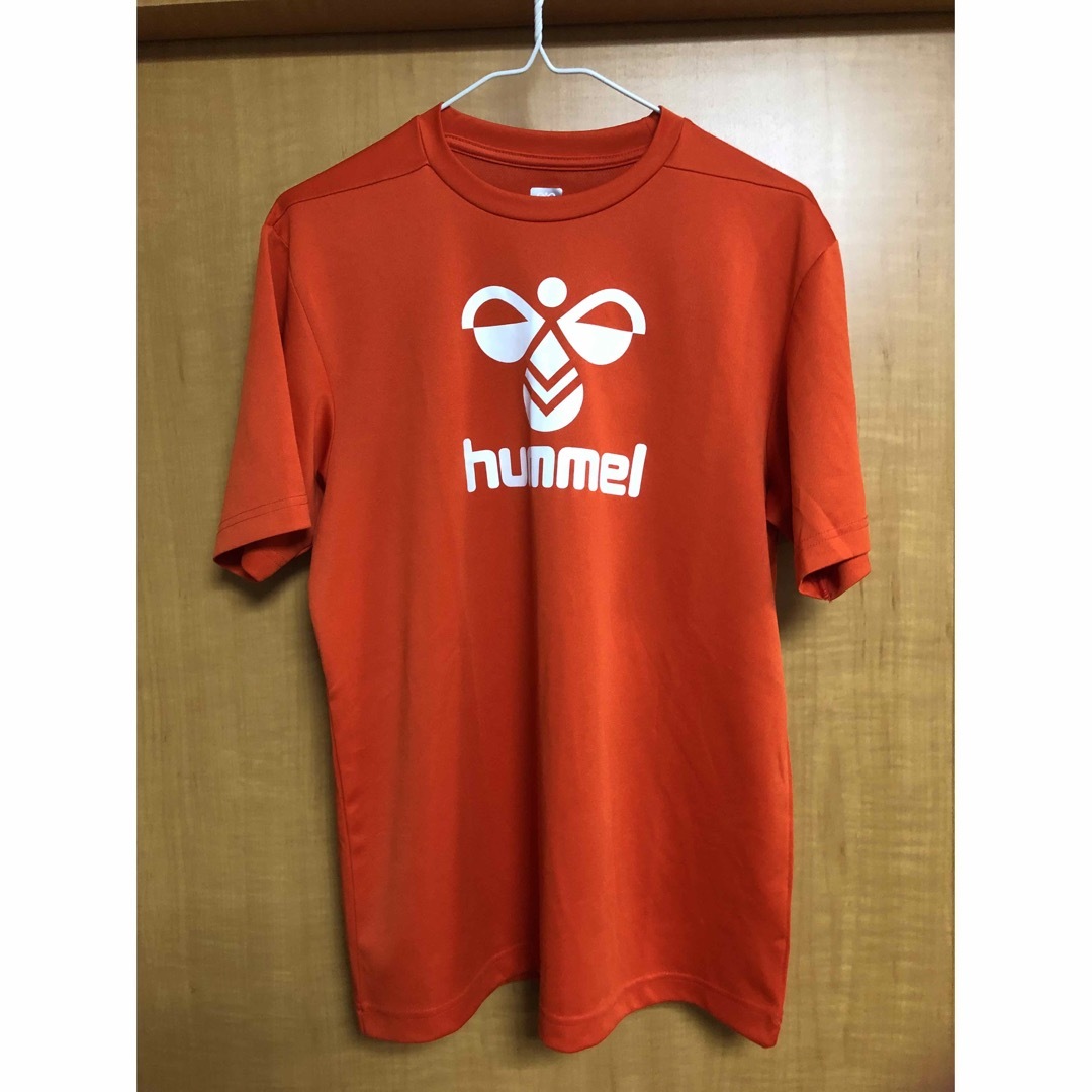 hummel(ヒュンメル)のTシャツ スポーツ/アウトドアのサッカー/フットサル(ウェア)の商品写真