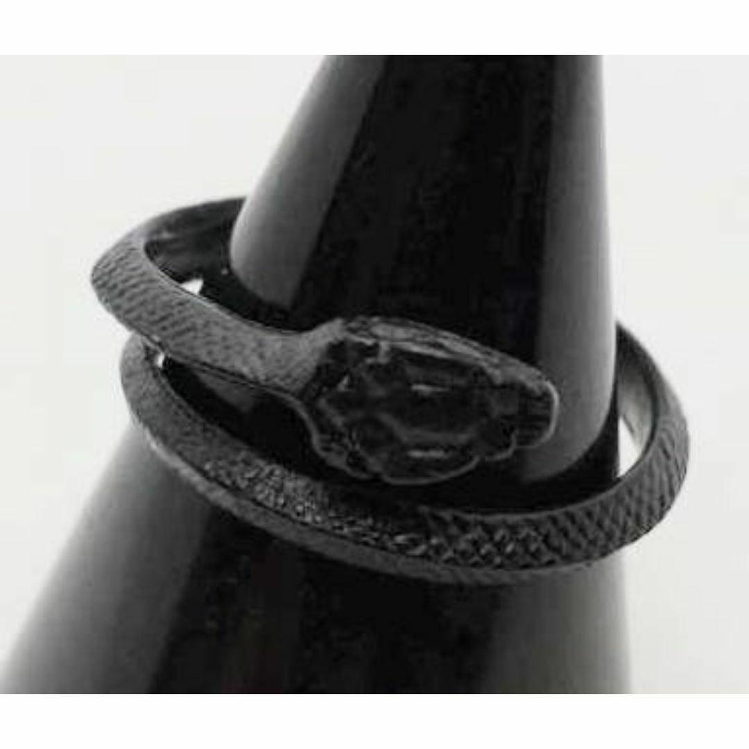 【フリーサイズ】蛇　スネーク　ヘビ　リング　指輪　へび　ブラック　スリム メンズのアクセサリー(リング(指輪))の商品写真