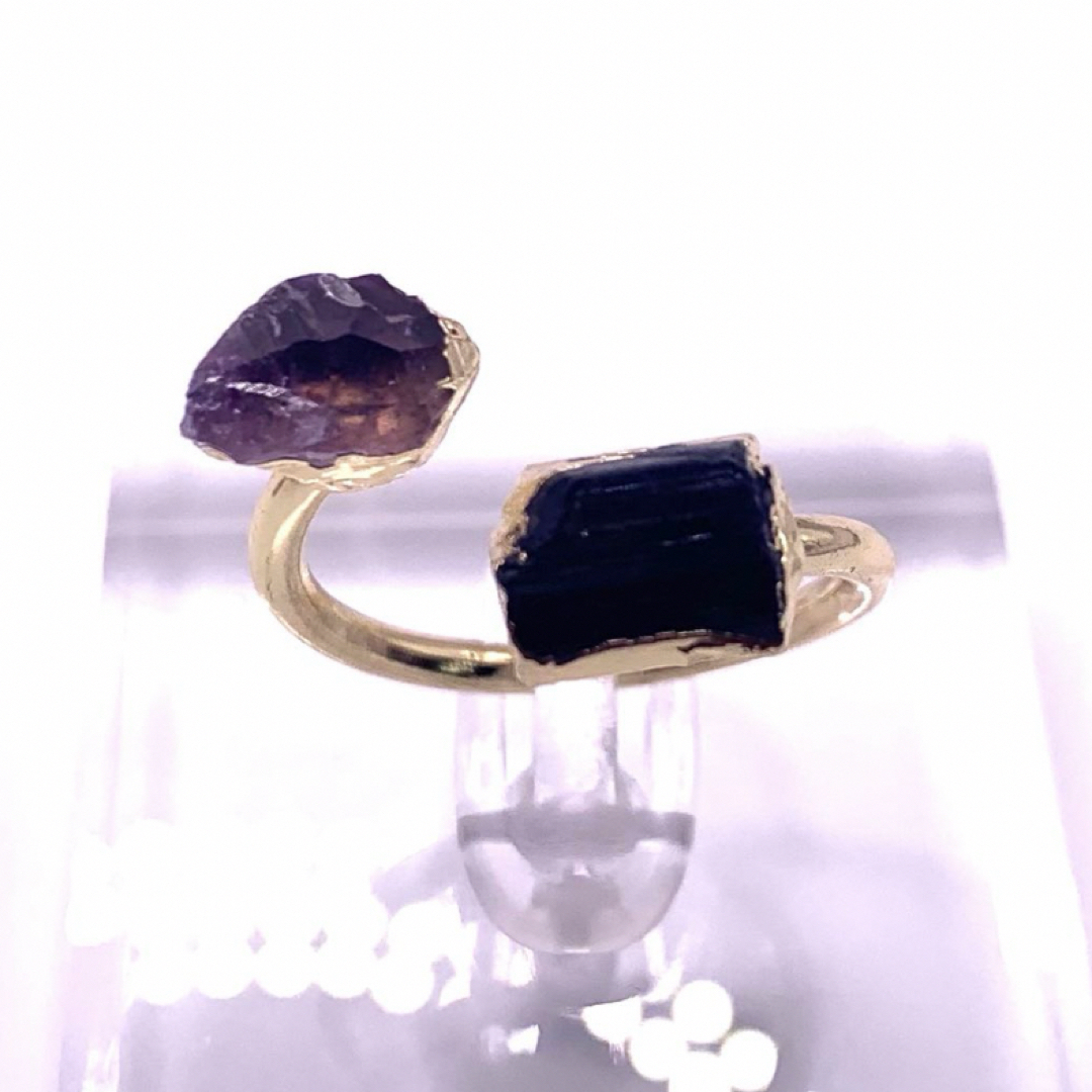 ブラックトルマリン　アメジスト　天然石　ゴールドカラー　レディース  リング レディースのアクセサリー(リング(指輪))の商品写真