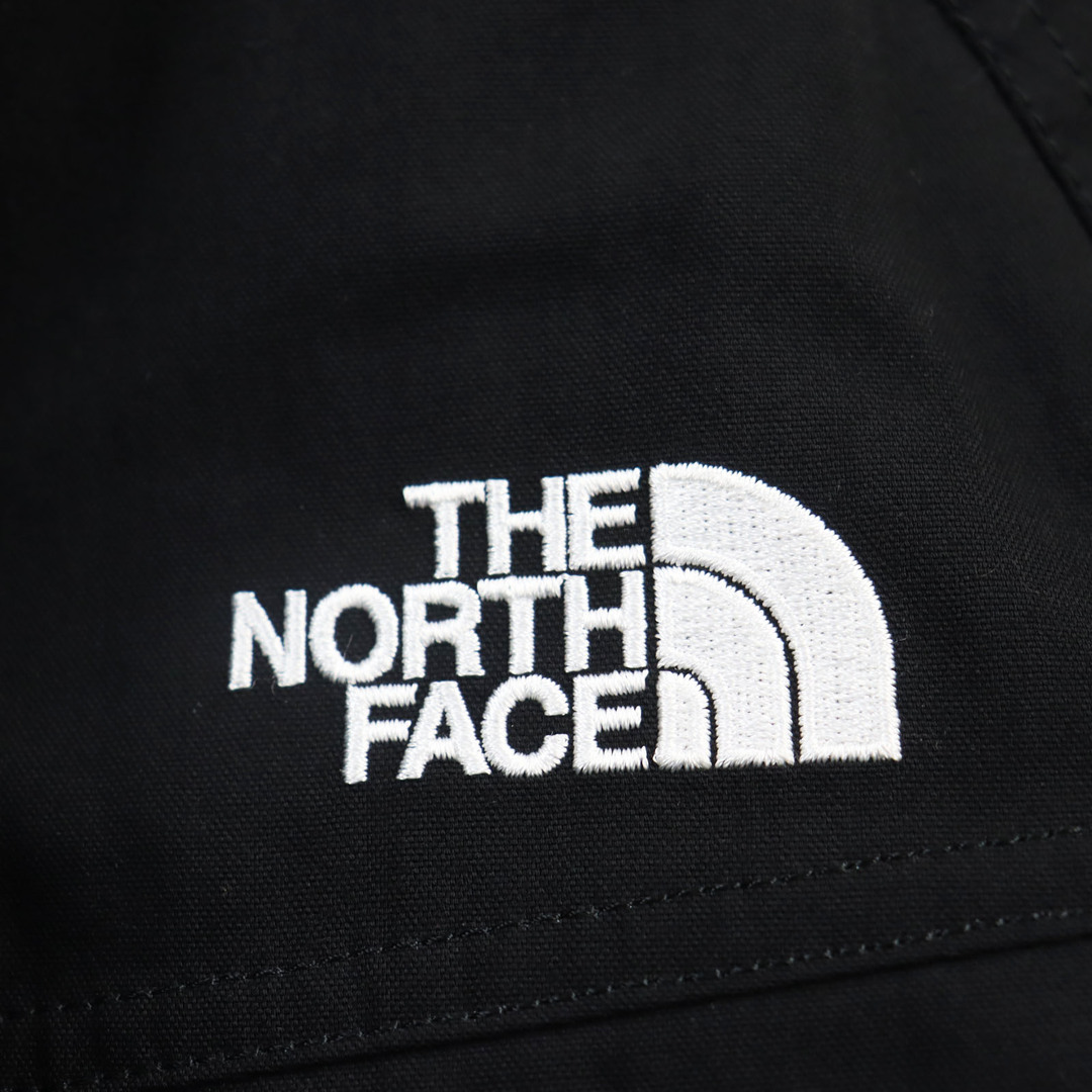 THE NORTH FACE(ザノースフェイス)の美品●THE NORTH FACE ザ・ノースフェイス ND91734 Mcmurdo Parka マクマードパーカー ファー付き ロゴ刺繍入り フーデッドダウンジャケット ブラック S 正規品 メンズ メンズのジャケット/アウター(ダウンジャケット)の商品写真