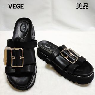 【美品】VEGE ベジ Big eye バイカラータンクソールサンダル24.5(サンダル)