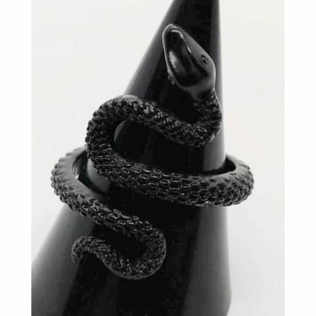 【フリーサイズ】蛇　スネーク　ヘビ　リング　指輪　へび　シンプル　ブラック メンズのアクセサリー(リング(指輪))の商品写真