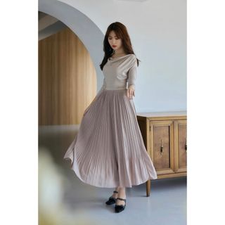 ハーリップトゥ(Her lip to)の【中古】Perugia Drape Neck Pleated Dress(ロングワンピース/マキシワンピース)