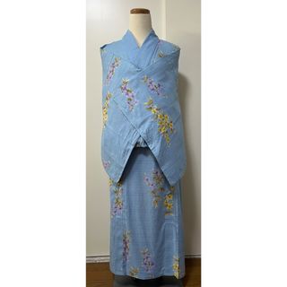 定価50000円高島屋購入】浴衣　ゆかた　華やかな蝶々.リンドウ柄　紺色　M(浴衣)