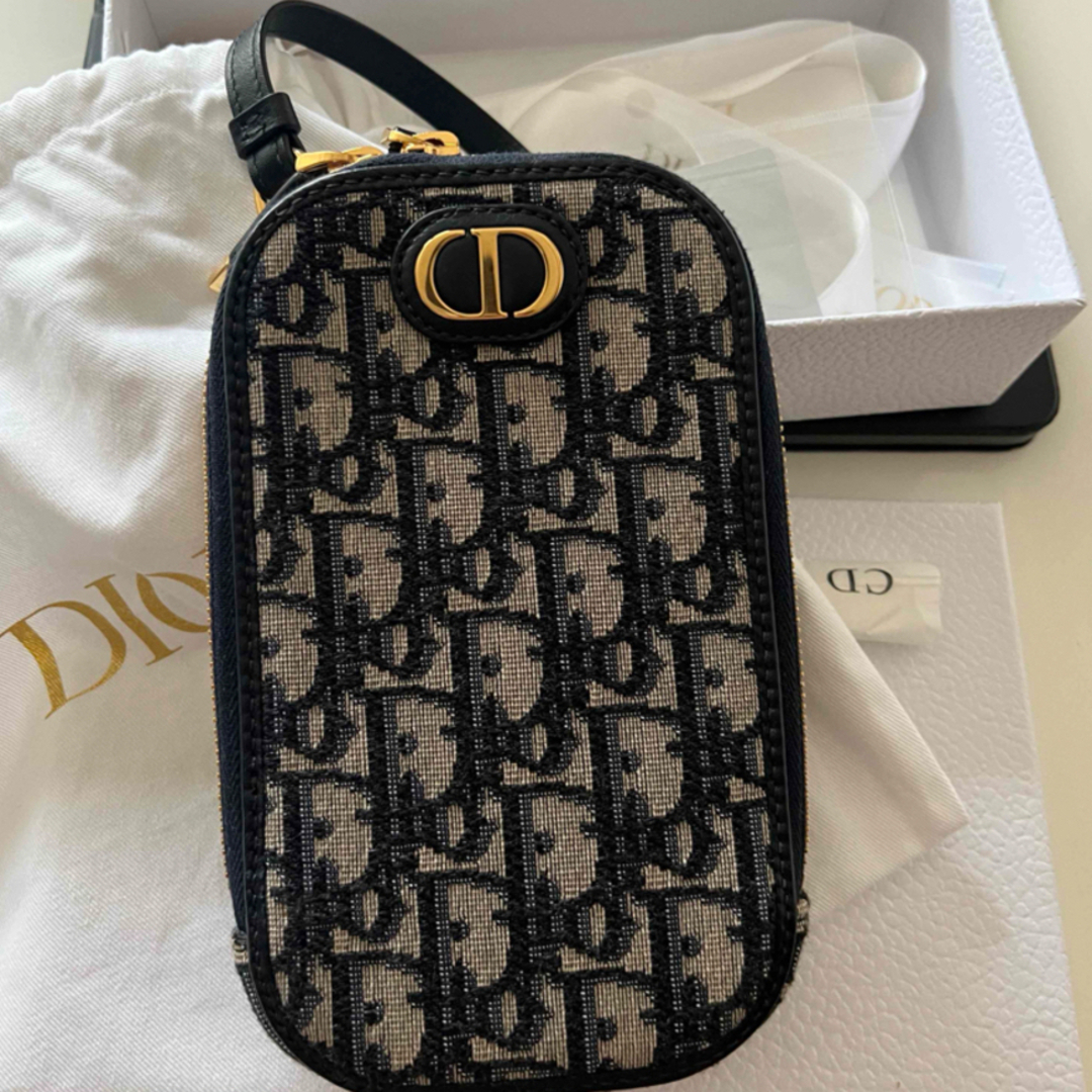 Dior(ディオール)の30 Montaigne Call'in Dior フォンホルダー レディースのバッグ(ショルダーバッグ)の商品写真