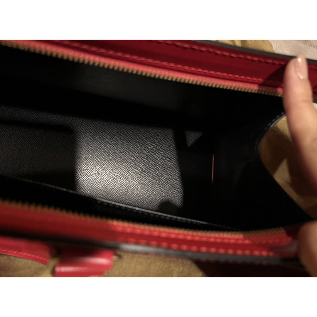 LOUIS VUITTON - 美品 ルイヴィトン エピ サック トリアングル LOUIS VUITTON - 美品 ルイヴィトン エピ サック トリアングル