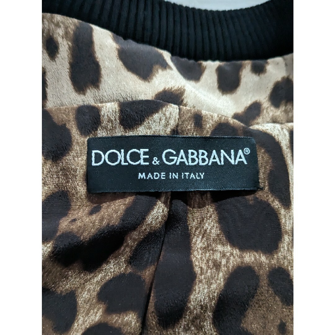 DOLCE&GABBANA(ドルチェアンドガッバーナ)の【美品】DOLCE&GABBANA ジャケット　アニマル柄　ヒョウ柄　シルク混 レディースのジャケット/アウター(ノーカラージャケット)の商品写真