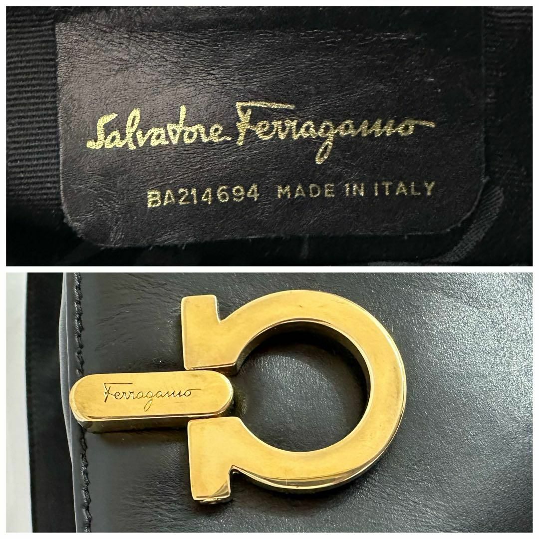 Salvatore Ferragamo(サルヴァトーレフェラガモ)のフェラガモ Ferragamo ガンチーニ ショルダーバッグ レザー ブラック レディースのバッグ(ショルダーバッグ)の商品写真