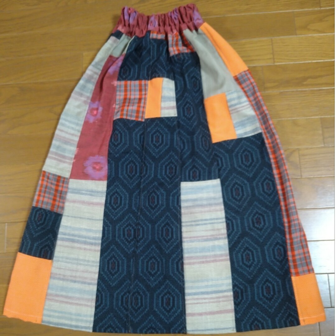 現品限り!!!着物リメイク  パッチワーク 贅沢カラフル♡　ロングスカート レディースのスカート(ロングスカート)の商品写真