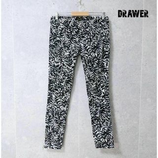 ドゥロワー(Drawer)の美品 DRAWER 総柄 ストレッチ 裾ジップ スキニー パンツ(カジュアルパンツ)