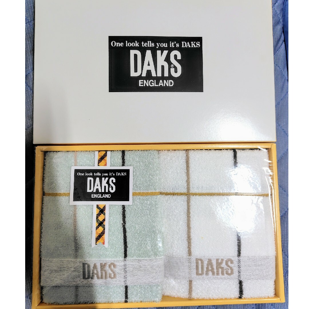 DAKS(ダックス)のダックス　DAKS フェイスタオル2枚組 新品未使用 インテリア/住まい/日用品の日用品/生活雑貨/旅行(タオル/バス用品)の商品写真