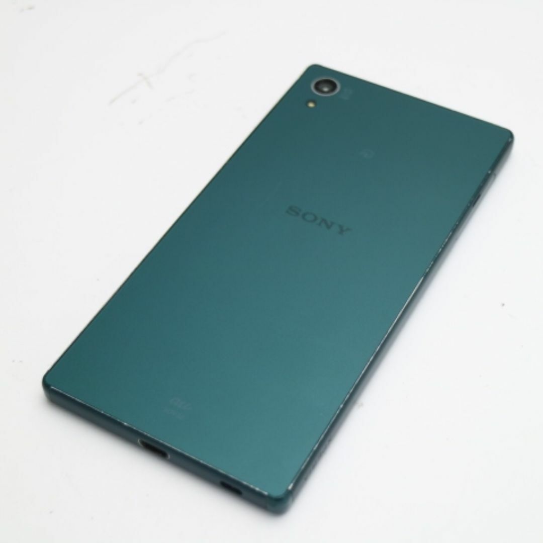 SONY(ソニー)のau SOV32 Xperia Z5 グリーン M777 スマホ/家電/カメラのスマートフォン/携帯電話(スマートフォン本体)の商品写真