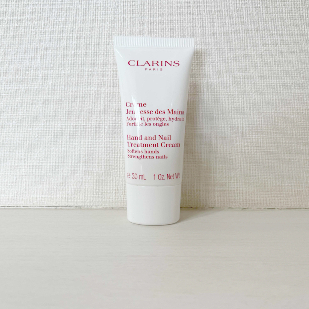 CLARINS(クラランス)のクラランス ハンド ネイル トリートメント クリーム ミニサイズ 30ml コスメ/美容のボディケア(ハンドクリーム)の商品写真