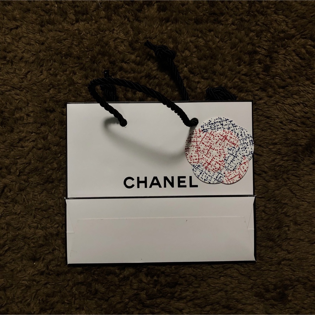 CHANEL(シャネル)のCHANELショップ袋 紙袋 レディースのバッグ(ショップ袋)の商品写真