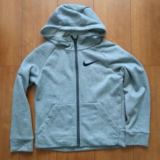 ナイキ(NIKE)のナイキ　パーカー　サイズ120(ジャケット/上着)